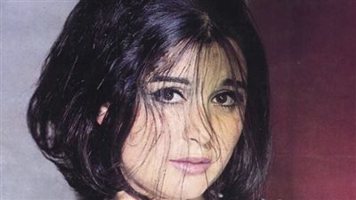 تعرض لأول مرة.. مقاطع نادرة لـ سعاد حسني مع عائلتها (فيديو)