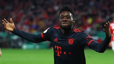 ريال مدريد يترقب.. ألفونسو ديفيز الهدف الجديد للدوري السعودي