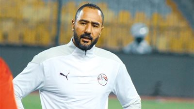 تقارير: جلسة هامة بين الخطيب وشوقي.. تعرف علي السبب