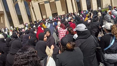 بعد اعتصامهم أمام وزارة التعليم.. الأمن يتعامل مع المستبعدين بمسابقة 30 ألف معلم 