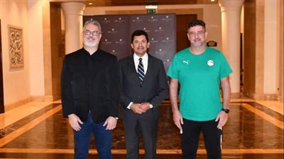 وزير الرياضة يُشيد بالأداء القوي والمتميز للمنتخبين الأول والاوليمبي 