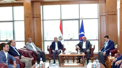 وزير التعليم يفتتح عددا من المدارس ويتابع انتظام العام الدراسي بالسويس