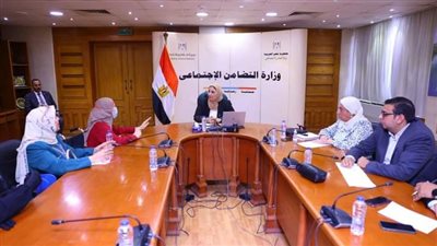 تفاصيل لقاء وزيرة التضامن مع أدمن وممثلي 