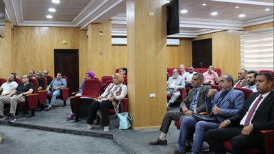 التوعية بخفض الانبعاثات الكربونية بالقابضة للمطارات والملاحة الجوية