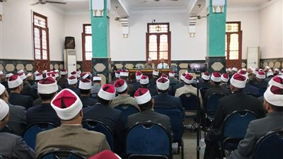 غدا بمسجد الحسين.. الأوقاف تنظم مقرأة لكبار القراء 