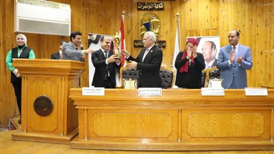 «تعليم القاهرة» تفوز بالمركز الأول فى المسابقات العلمية والدولية 