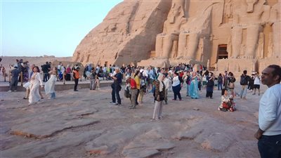 محافظ أسوان: أكثر من ألف سائح وزائر شاهدوا ظاهرة تعامد الشمس 