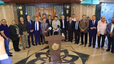 نقيب الأطباء: أكثر من 500 طبيب سجلوا للتطوع لعلاج الجرحى الفلسطينيين