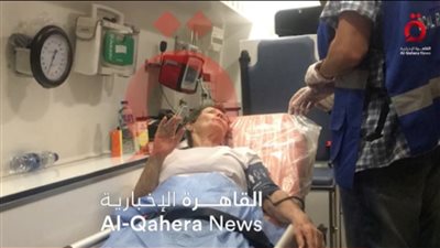 لحظة وصول الأمريكيتين المحتجزتين من غزة إلى معبر رفح (فيديو)