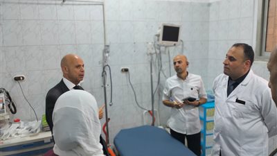 بالصور.. وكيل وزارة الصحة بالشرقية يتفقد الخدمات الطبية بمستشفي منيا القمح