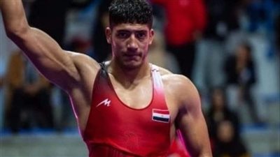 وزير الرياضة يهنئ حسين وجير ومنيع بذهبيات المصارعة الرومانية لدورة الألعاب القتالية 