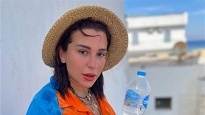 أسما شريف منير: انتظمت في الصلاة.. وانتصرت على نفسي والشيطان