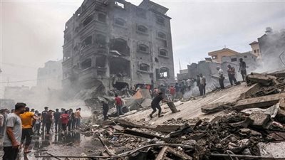 طائرات الاحتلال تواصل قصف منازل الفلسطينيين