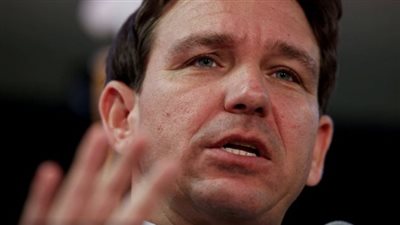 حاكم فلوريدا الأمريكية يسعى لإرسال أسلحة وذخيرة إلى إسرائيل