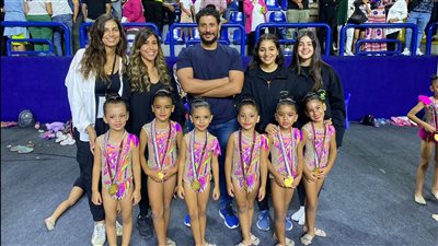 بالصور..فوز فريق 2018 للجمباز الإيقاعي Rhythmic Academy بالميدالية الذهبية ببطولة كأس مصر 