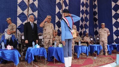 مدير تعليم القاهرة وقائد قوات الدفاع الشعبي والعسكري يتفقدان مدرسة أحمد عرابي