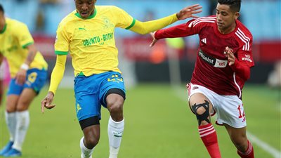 صن داونز يصدم الأهلي والحكم يحرم بيرسي تاو من ضربة جزاء 