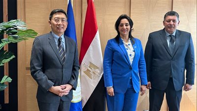 نائب وزير السياحة والآثار لشئون السياحة تلتقي بسفير سنغافورة بالقاهرة لمناقشة سبل التعاون 