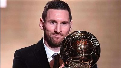 ميسي يحصد جائزة الكرة الذهبية للمرة الثامنة ومانشستر سيتي أفضل نادي 