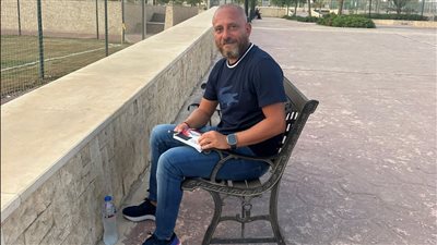 وائل رياض يحضر مباراة انبى ودجلة بدورى الجمهورية 