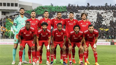 الشناوي وخماسي الأهلي مرشحون لجائزة الأفضل إفريقيا