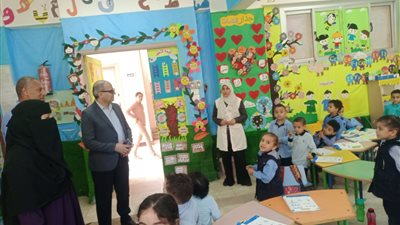 وكيل تعليم كفر الشيخ يوجه بتفعيل حصص المشاهدة ومجموعات الدعم بالمدارس