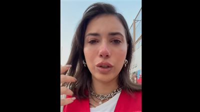 ملك بدوي تبكي خلال مشاركتها في الهلال الأحمر (فيديو)