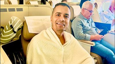 حسن شاكوش يؤدي مناسك العمرة (صورة)