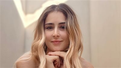 عائشة بن أحمد تعاني من مشاكل نفسية (صورة)