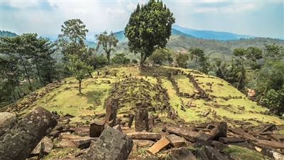 ليست في الجيزة.. اكتشاف أقدم الأهرامات في التاريخ