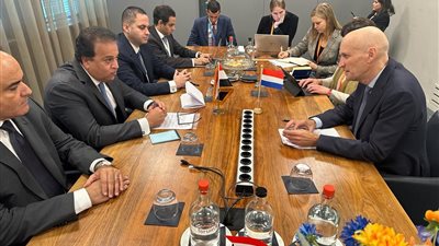 وزير الصحة الهولندي يوجه الشكر للرئيس السيسي والحكومة لدورها في مساعدة الفلسطينيين