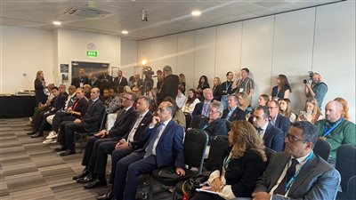 وزير السياحة والآثار يعقد مؤتمرًا صحفيًا حضره العديد من ممثلي كبرى وسائل الإعلام البريطانية 