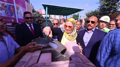  وزيرة التضامن ومحافظ الدقهلية يضعان حجر أساس 
