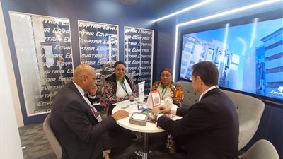 مصر للطيران تواصل اجتماعاتها في معرض سوق السفر العالمى WTM