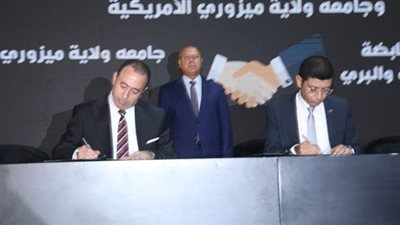 وزير النقل يشهد توقيع اتفاقيات ومذكرات تفاهم لتطوير الموانئ والنقل البحري