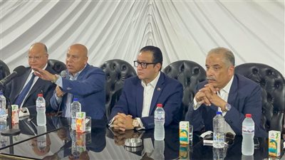 تفاصيل لقاء وزير النقل بأهالي حلوان لبحث مسار القطار الكهربائي السريع