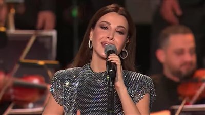 في حفل روائع بليغ حمدي.. نانسي عجرم تطرب الجمهور في الرياض (صور)