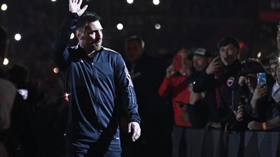 بييلسا: الطريقة الوحيدة لإيقاف ميسي هو وحده الذى يعرفها