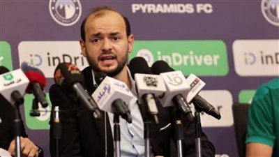 عمر مدحت:بيراميدز خسر أمام الزمالك بفعل فاعل 
