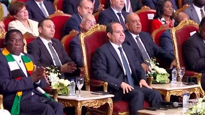 «السيسي» يشاهد فيلما تسجيليا خلال افتتاحه المعرض الإفريقي للتجارة البينية.. فيديو