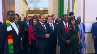الرئيس السيسي يتفقد المعرض الإفريقي للتجارة البينية