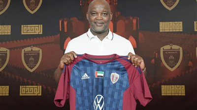 صحيفة إماراتية: إقالة بيتسو موسيماني من تدريب الوحدة