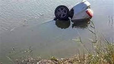 تفاصيل سقوط سيارة من أعلى الطريق الدائري في نهر النيل بالمنيب