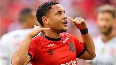 نهاية الأزمة.. برشلونة يقترب من إتمام انتقال فيتور روكي فى يناير