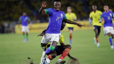 سيغيب عن مواجهة الأرجنتين.. الاتحاد البرازيلي يكشف طبيعة إصابة فينسيوس جونيور