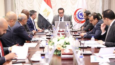 وزير الصحة يبحث مع مدير مؤسسة التمويل الدولية سبل التعاون المشتركة