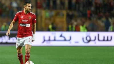 تقارير.. الأهلي يستقر على بديل معلول من الدوري المغربي