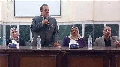 محافظ المنيا يتابع جهود وحدة تكافؤ الفرص بعمل ندوات توعوية وتثقيفية