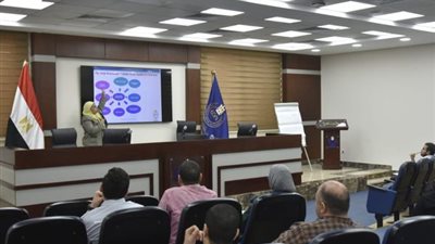 بدء فعاليات الدورة التدريبية الخاصة بكيفية تصميم وتطوير المستحضرات الصيدلية المثيلة 