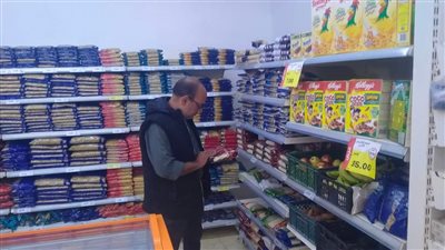 حملات تموينية موسعة لضبط الأسواق والمخابز البلدى بالمنيا